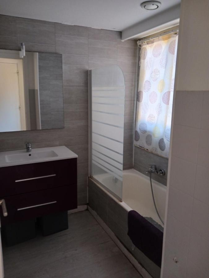 Rez-De-Jardin Grand Studio Apartment โคร-เดอ-กัญส์ ภายนอก รูปภาพ