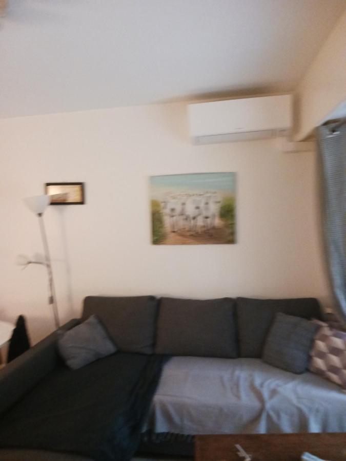 Rez-De-Jardin Grand Studio Apartment โคร-เดอ-กัญส์ ภายนอก รูปภาพ